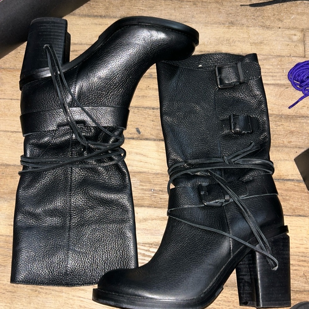 Vince Camuto Skylas 10